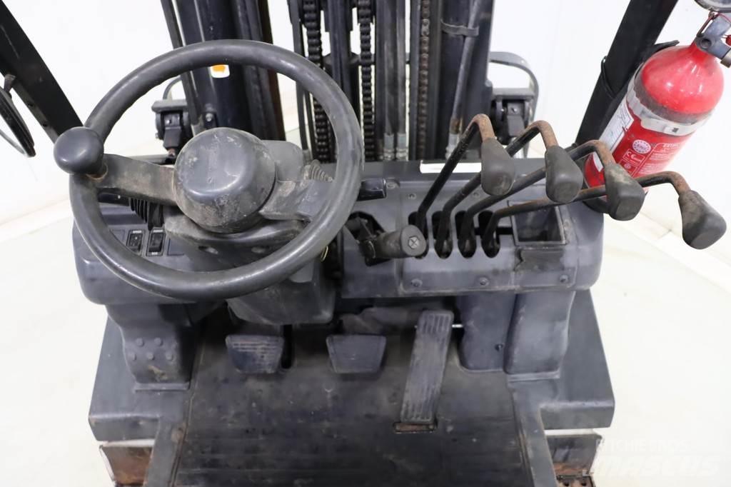Nissan U1D2A20LQ Gázüzemű targoncák