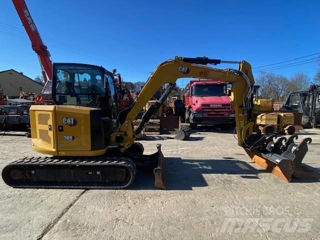 CAT 305 CR Mini kotrók < 7t