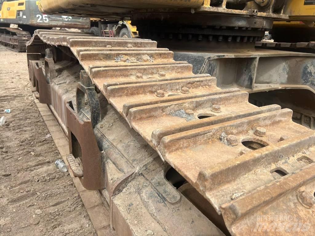 CAT 340 Lánctalpas kotrók