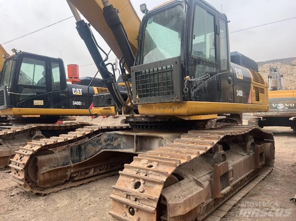 CAT 340 Lánctalpas kotrók