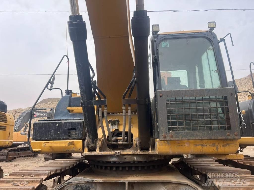 CAT 340 Lánctalpas kotrók