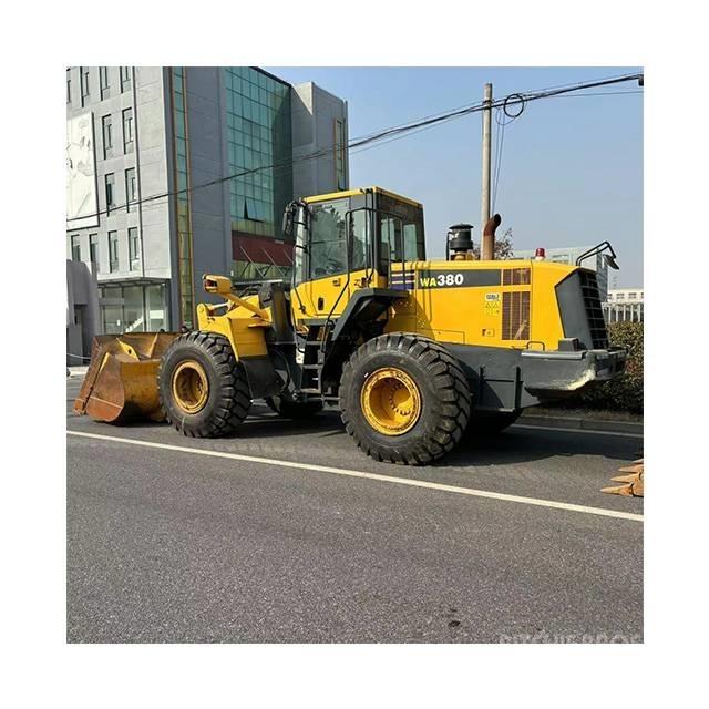 Komatsu 380-6 Gumikerekes homlokrakodók