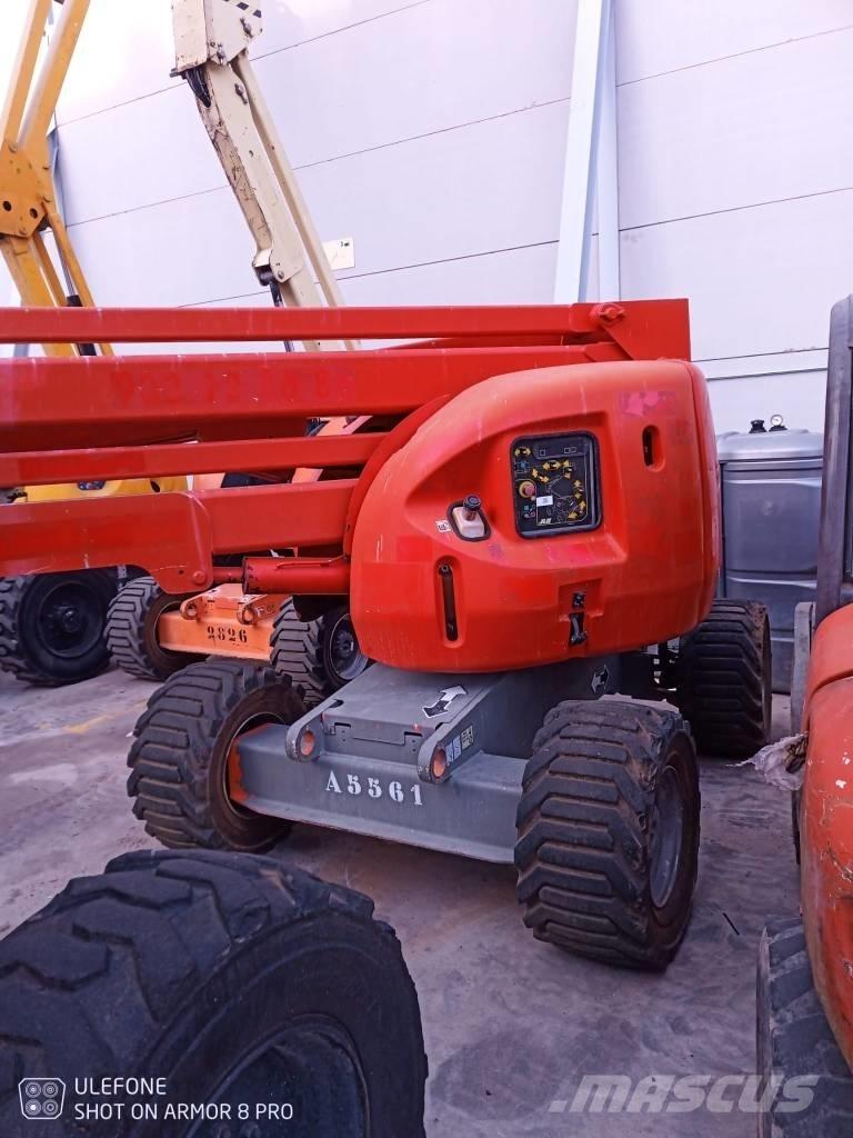 JLG 450 AJS II Karos emelők