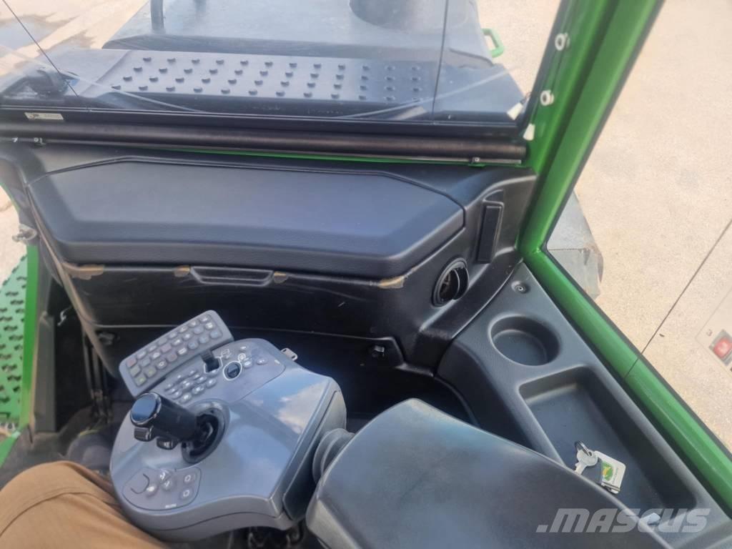 John Deere 1110G Kihordók