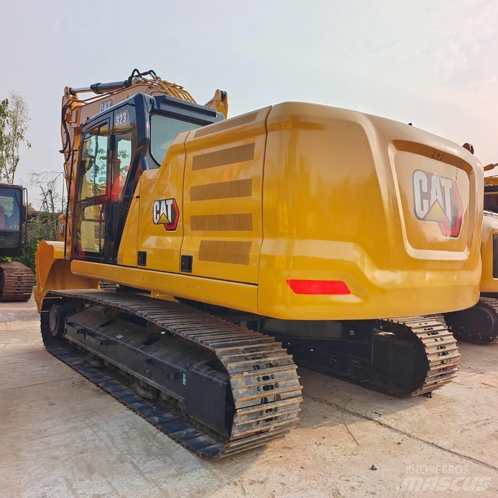 CAT 323GC Lánctalpas kotrók