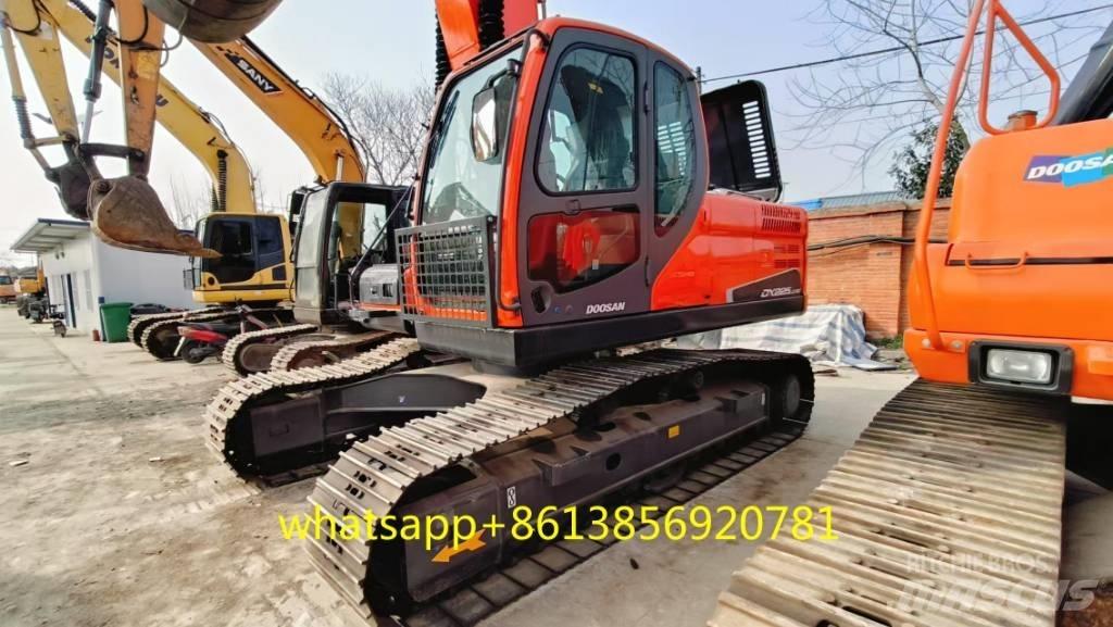 Doosan DX 225 Lánctalpas kotrók