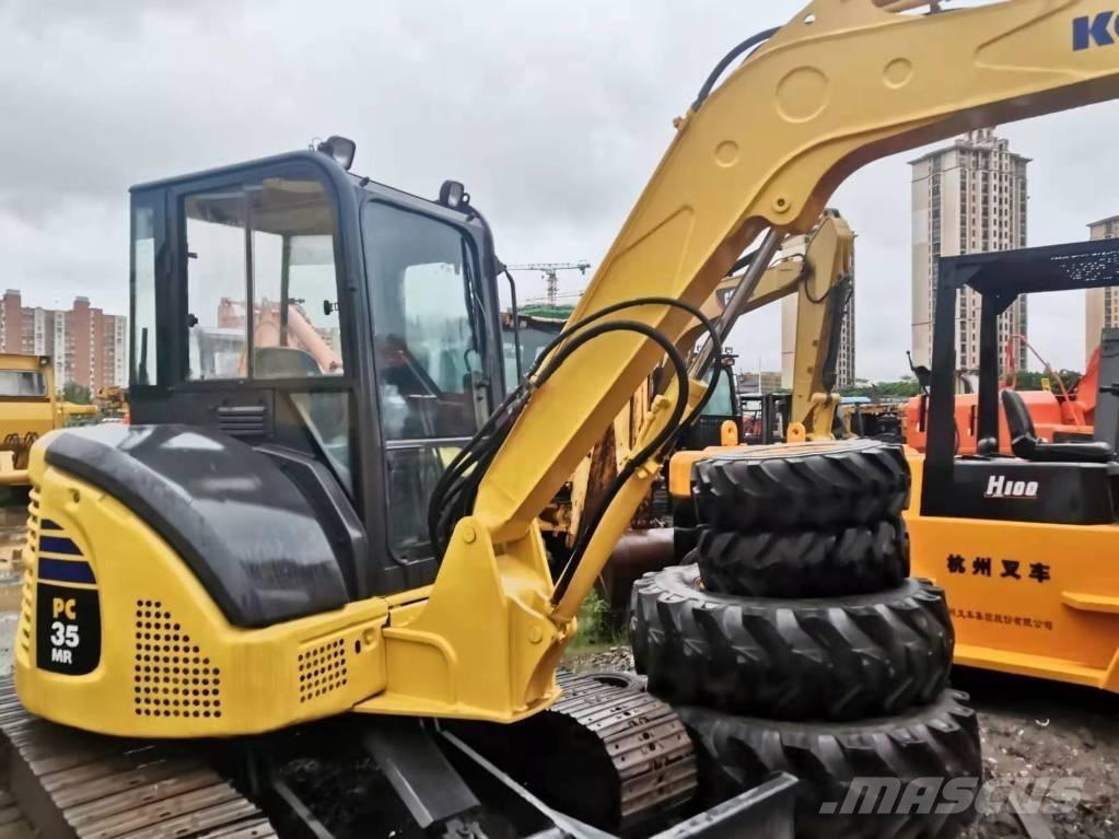 Komatsu PC 35 Mini kotrók < 7t