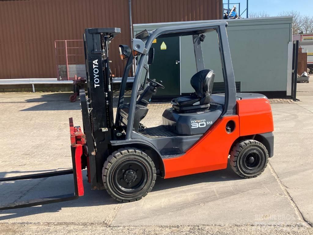 Toyota 52-8 FDF 30 Dízel targoncák