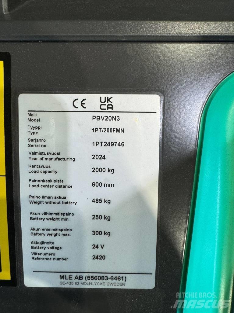 Mitsubishi PBV20N2 Vezetőállásos alacsony emelőkocsi