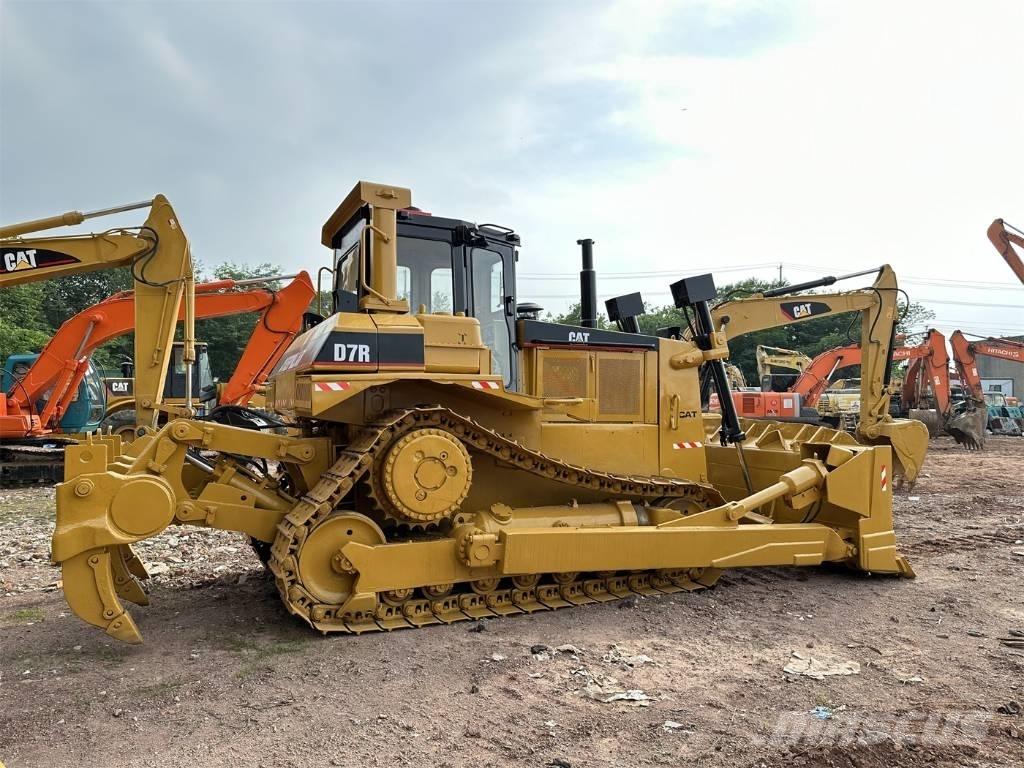 CAT D7R lánctalpas dózerek
