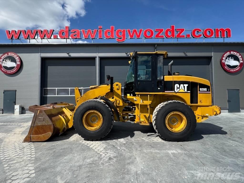 CAT 928 G z Gumikerekes homlokrakodók