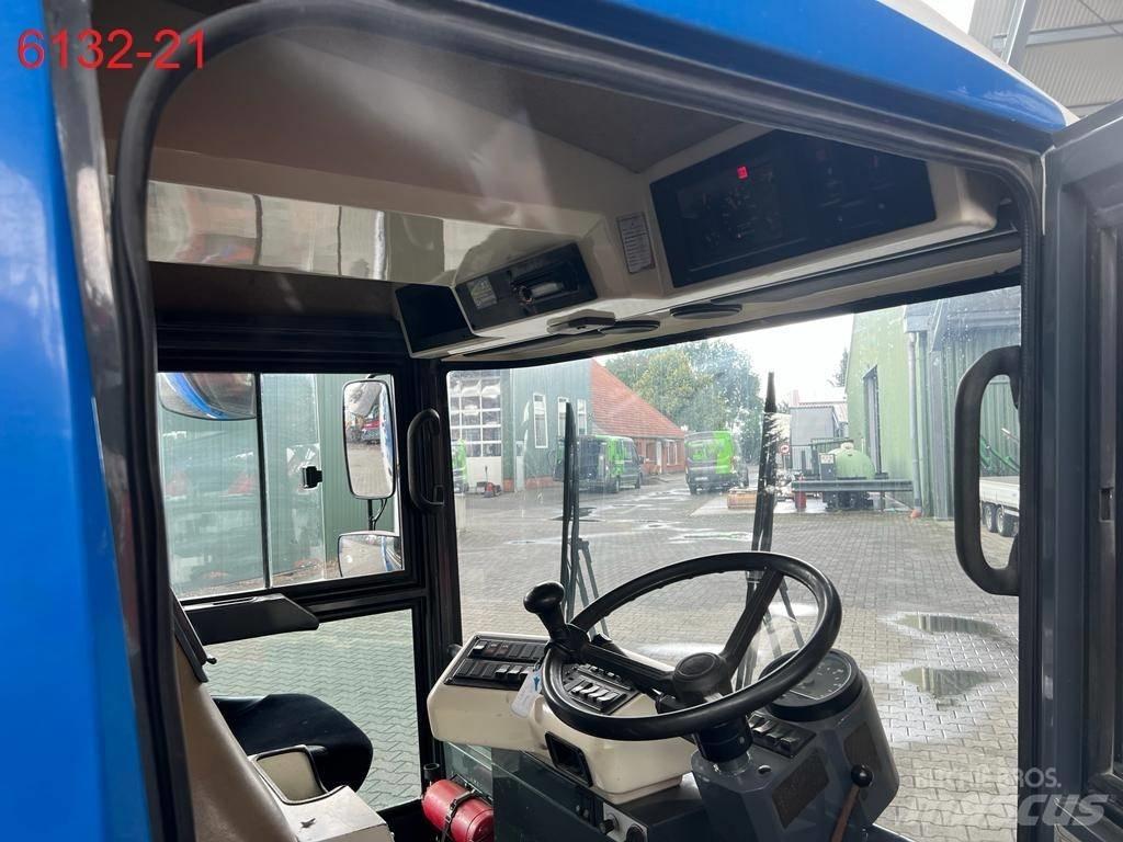 Ravo 540 Utcaseprő teherautók