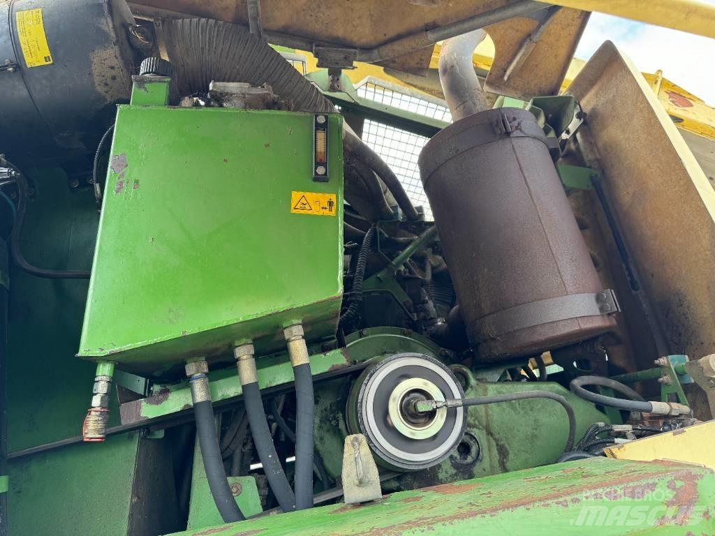 Krone Big X 500 Önjáró szecskázók