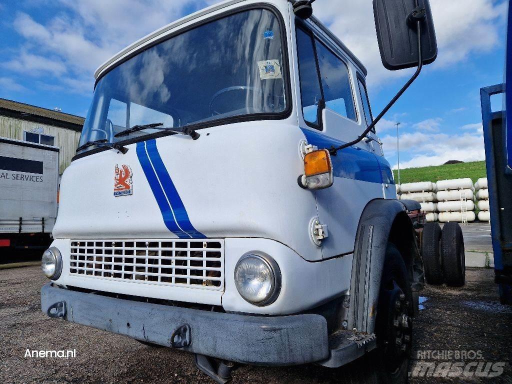 Bedford TK 1020 Nyergesvontatók