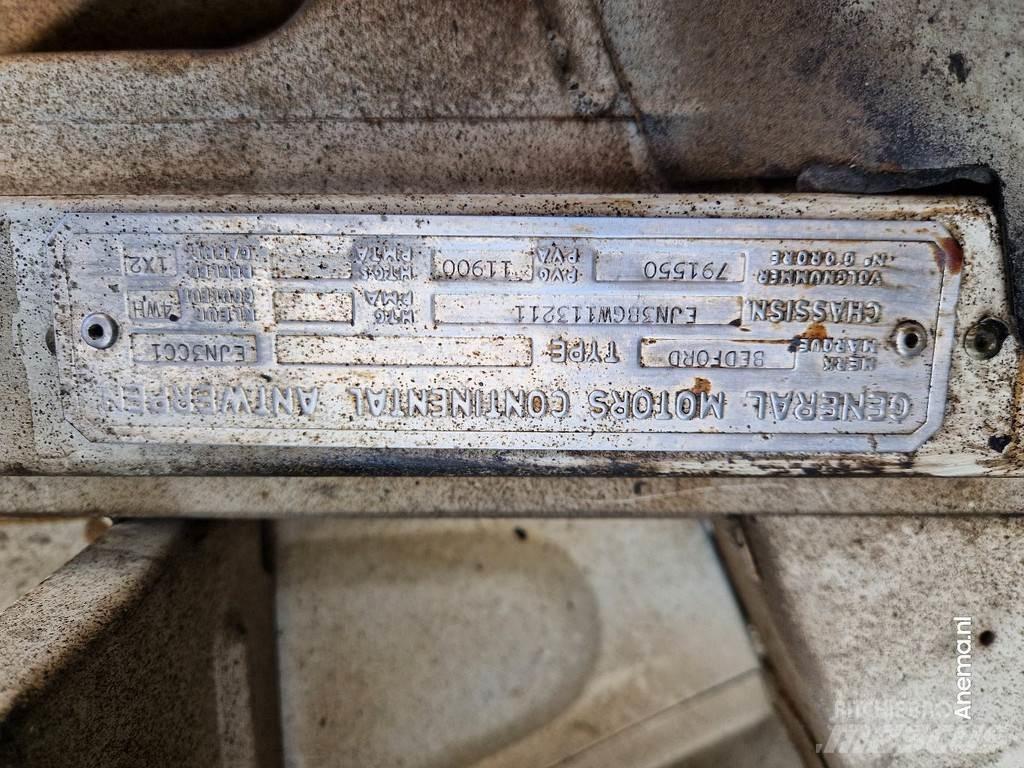 Bedford TK 1020 Nyergesvontatók