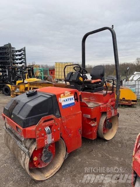 Dynapac CC 122 Ikerdobos hengerek