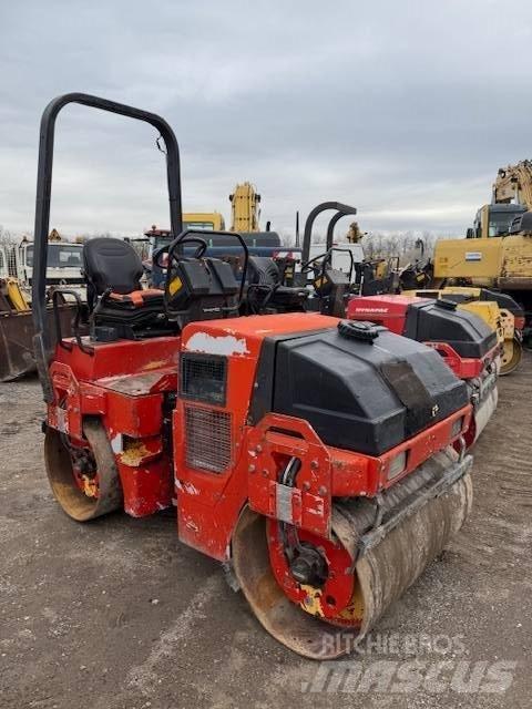 Dynapac CC 122 Ikerdobos hengerek