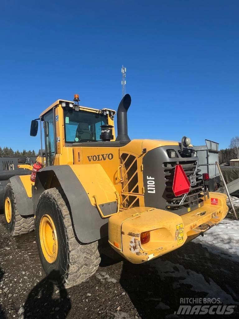 Volvo L 110 F Gumikerekes homlokrakodók
