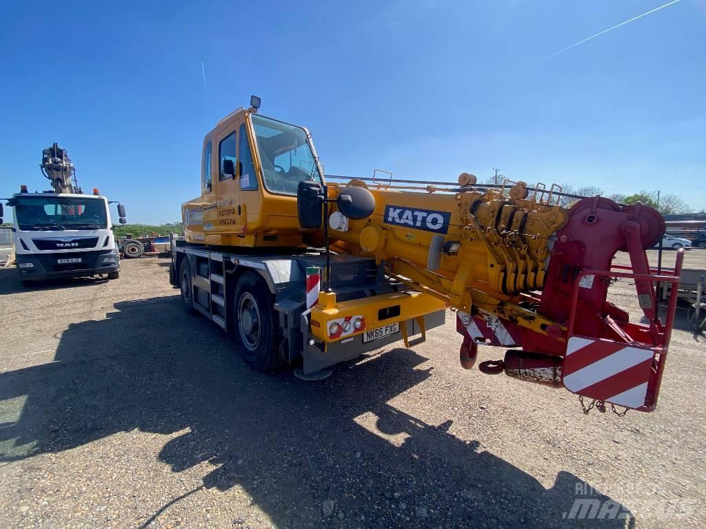Kato CR 200 Ri Terepdaruk