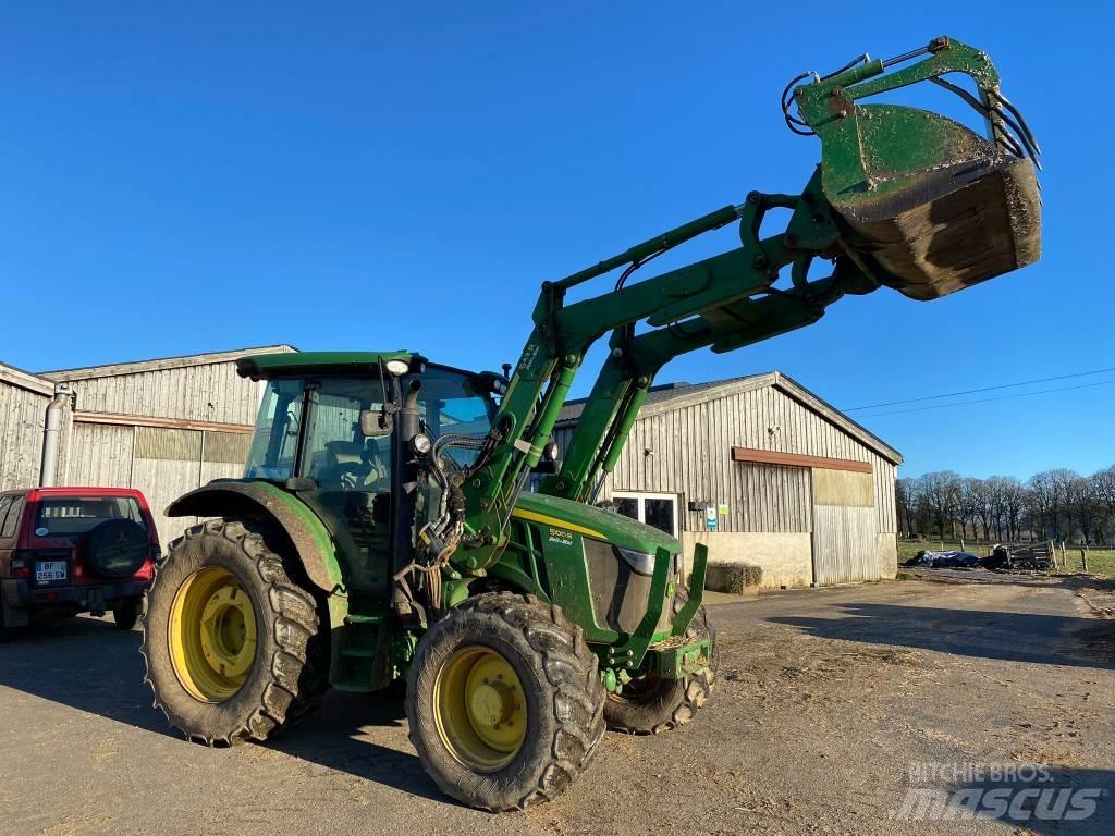 John Deere 5100R Traktorok
