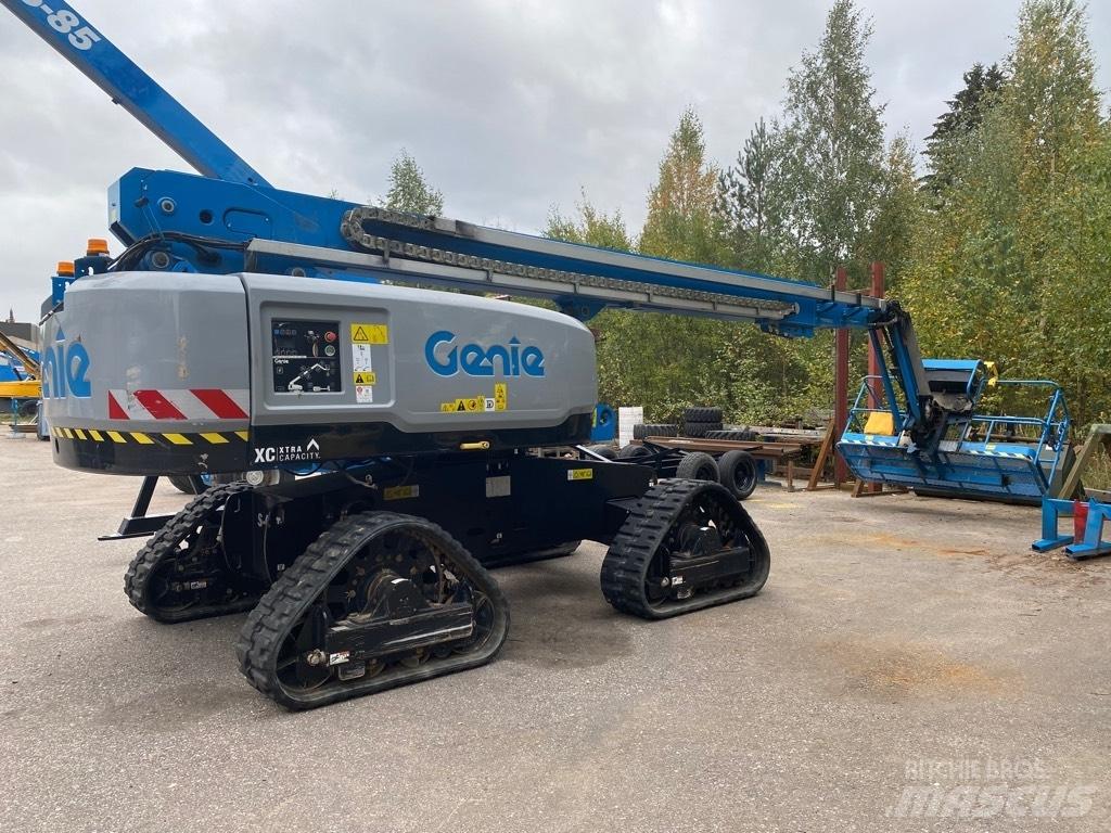 Genie S 65 xc TRAX Karos emelők