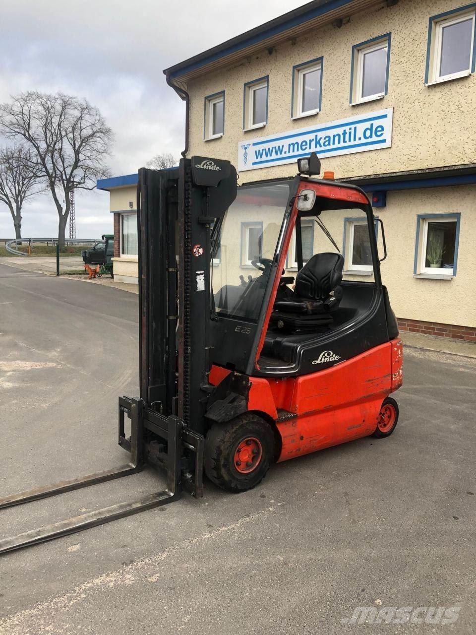 Linde E 25 Elektromos targoncák