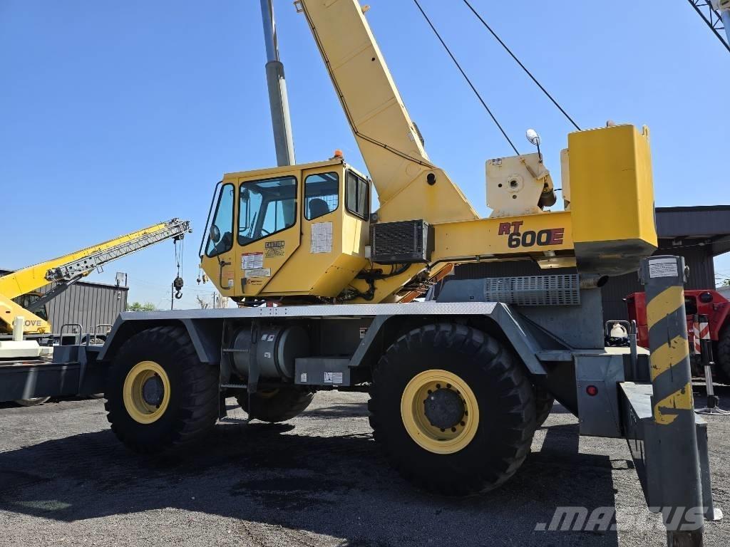 Grove RT 600 E Mobil daruk
