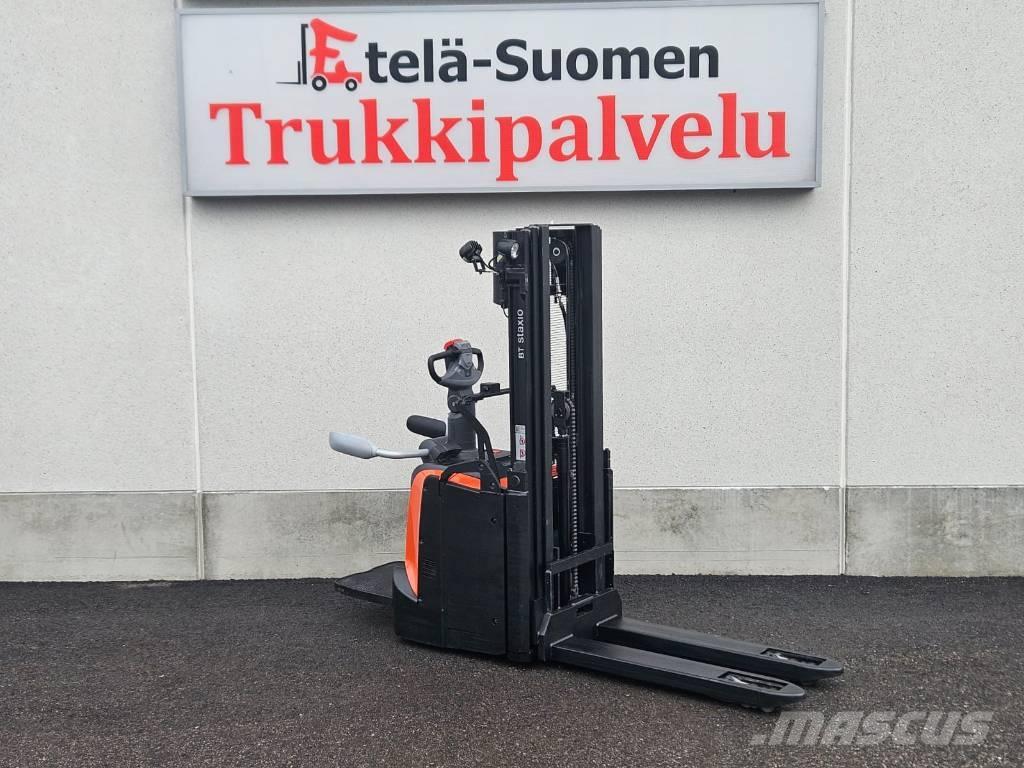 Toyota SPE120 L Elektromos gyalogkíséretű targoncák