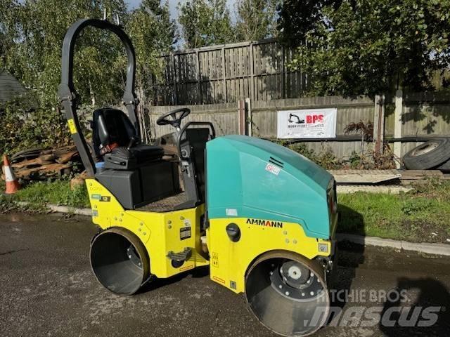 Ammann ARX 12 Ikerdobos hengerek