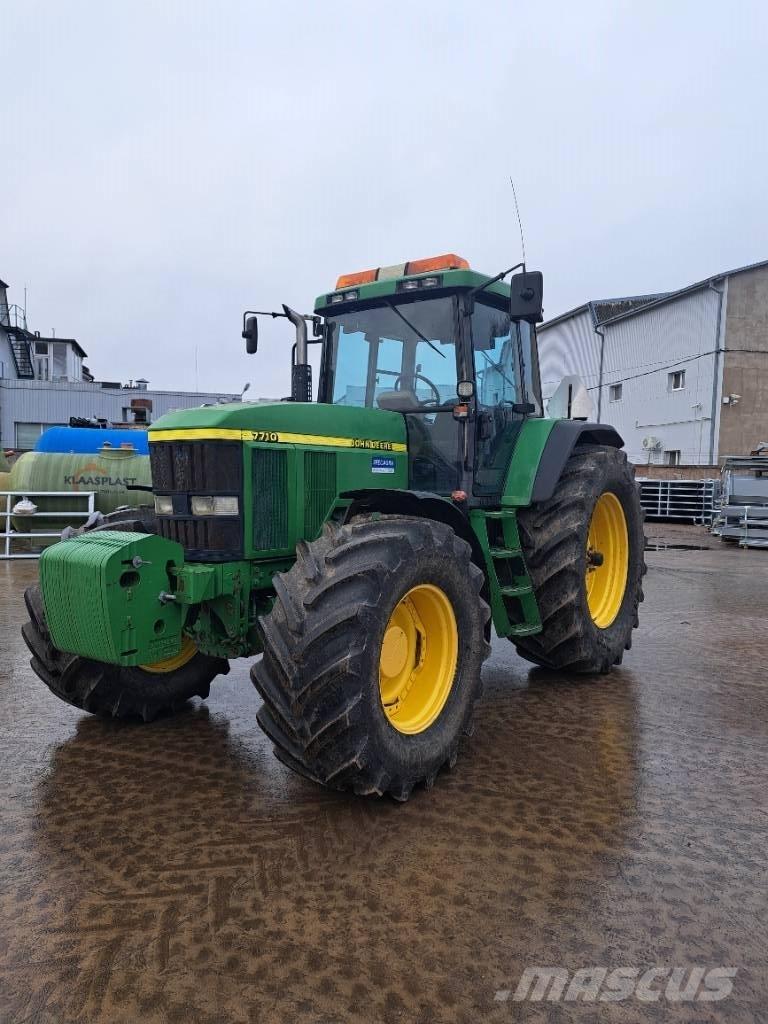 John Deere 7710 Traktorok