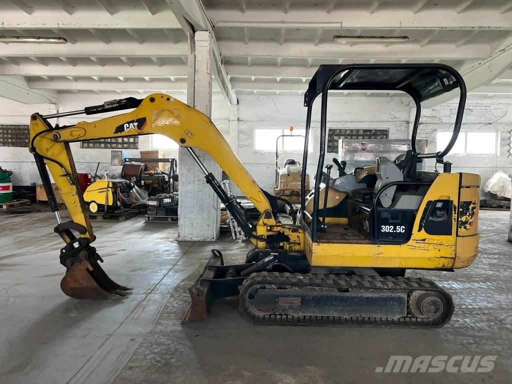 CAT 302.5 C Lánctalpas kotrók