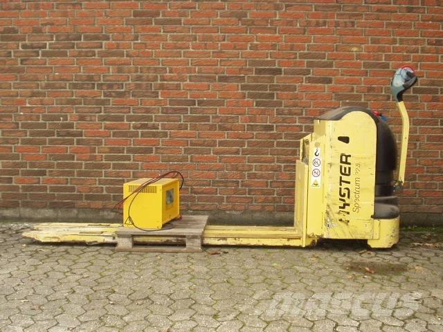 Hyster P 2.5 Alacsony emelőkocsi