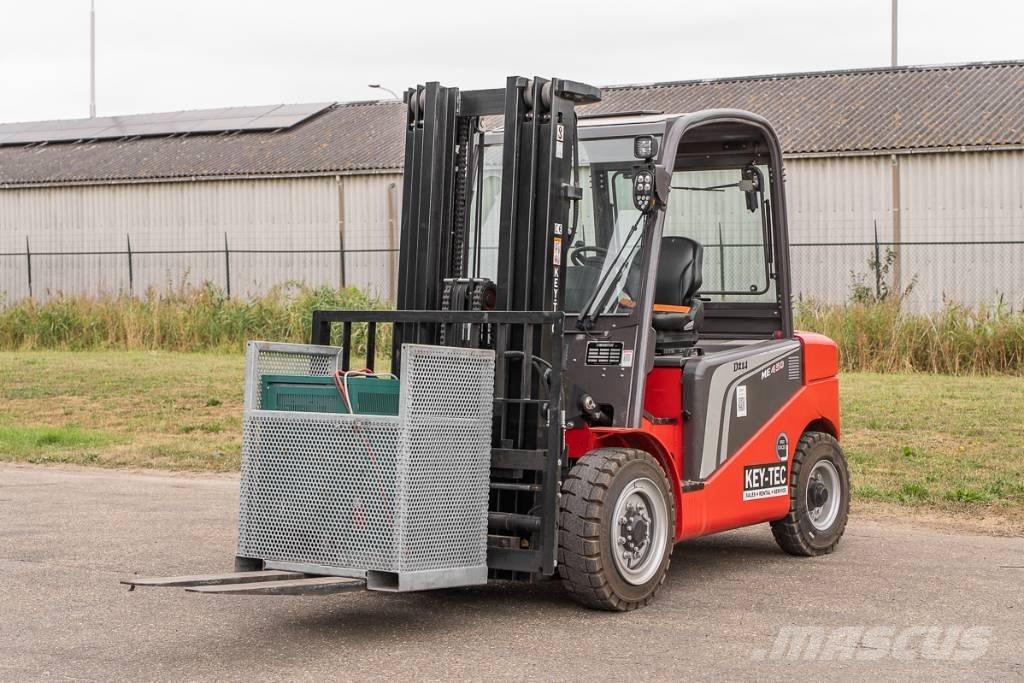 Manitou ME 450 Elektromos targoncák