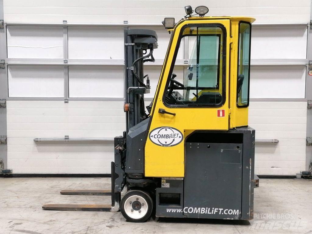Combilift CBE2500 Oldalvillás targonca