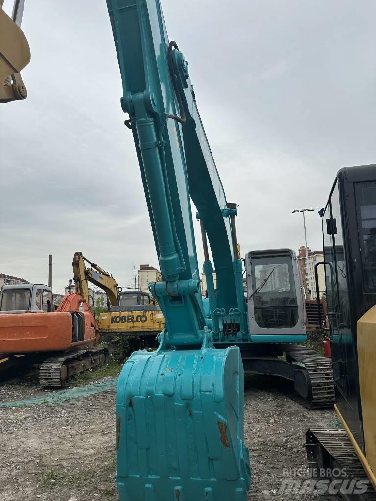 Kobelco SK 200 Lánctalpas kotrók