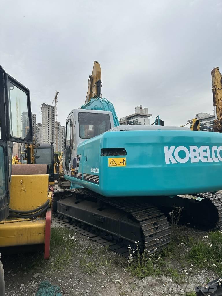 Kobelco SK 200 Lánctalpas kotrók