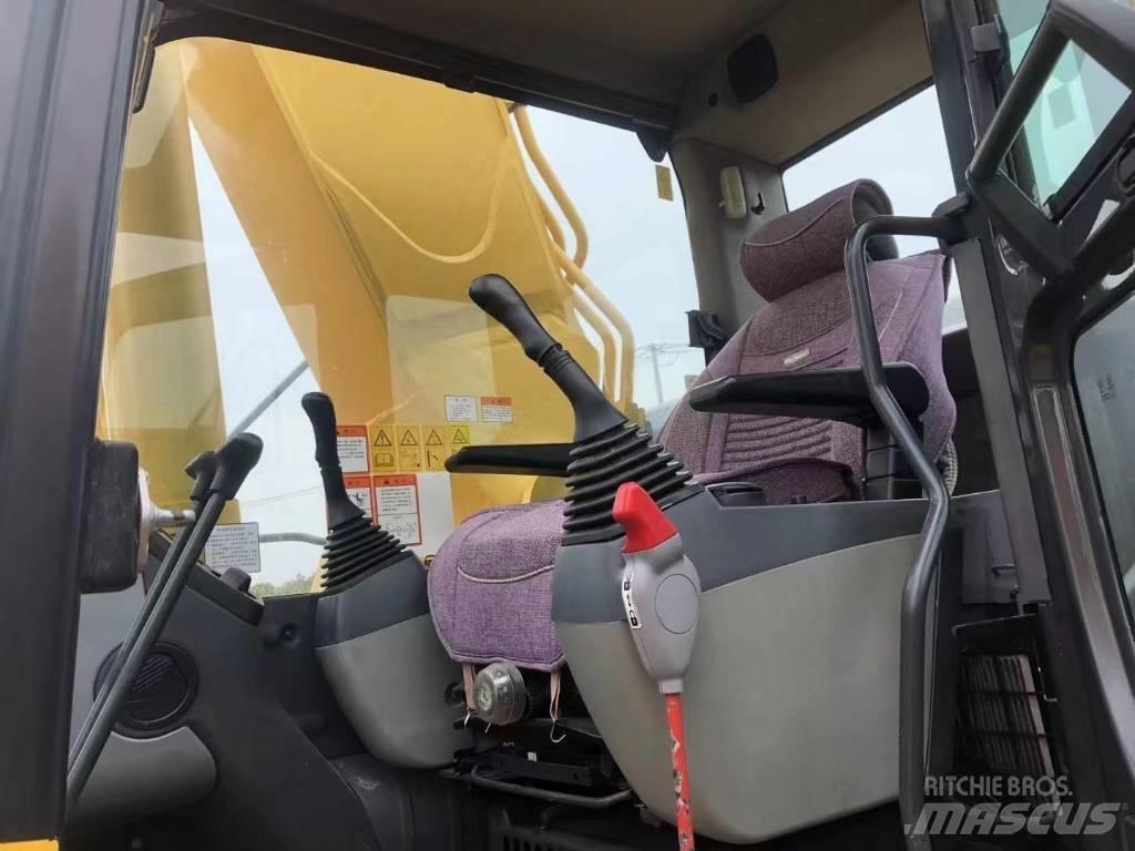 Komatsu PC450-8 Lánctalpas kotrók
