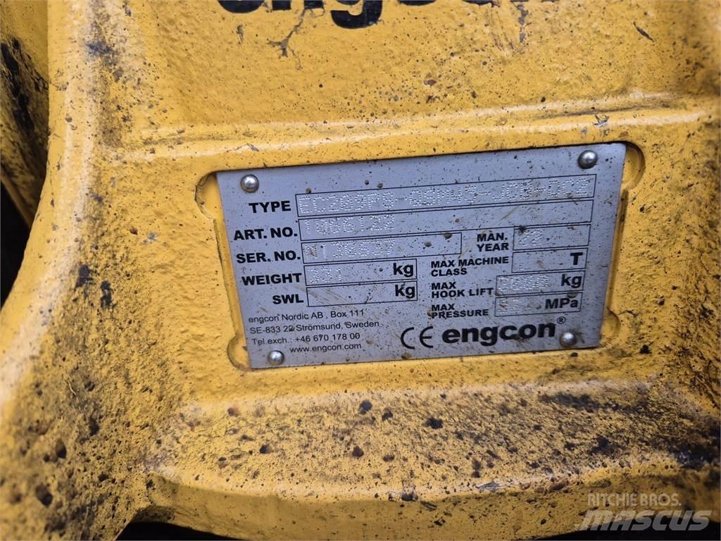 JCB Hydradig 110W Gumikerekes kotrók