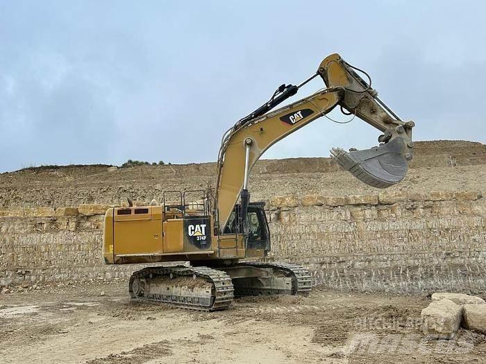 CAT 374 LME Speciális kotrók