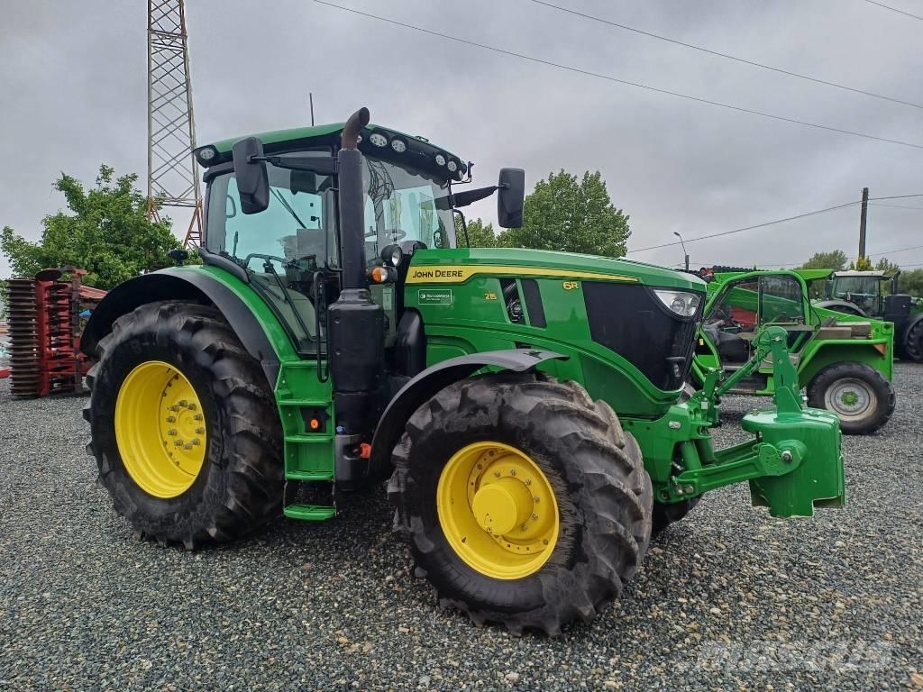 John Deere 6R 215 Traktorok