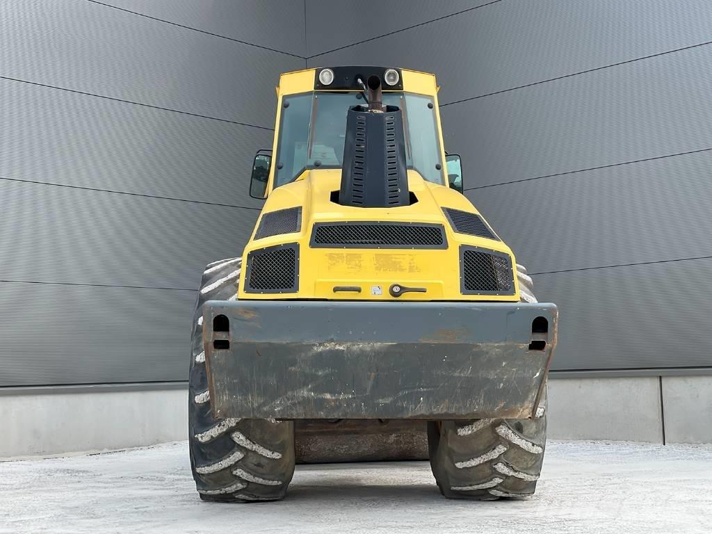 Bomag BW 216 DH-4i Egydobos hengerek