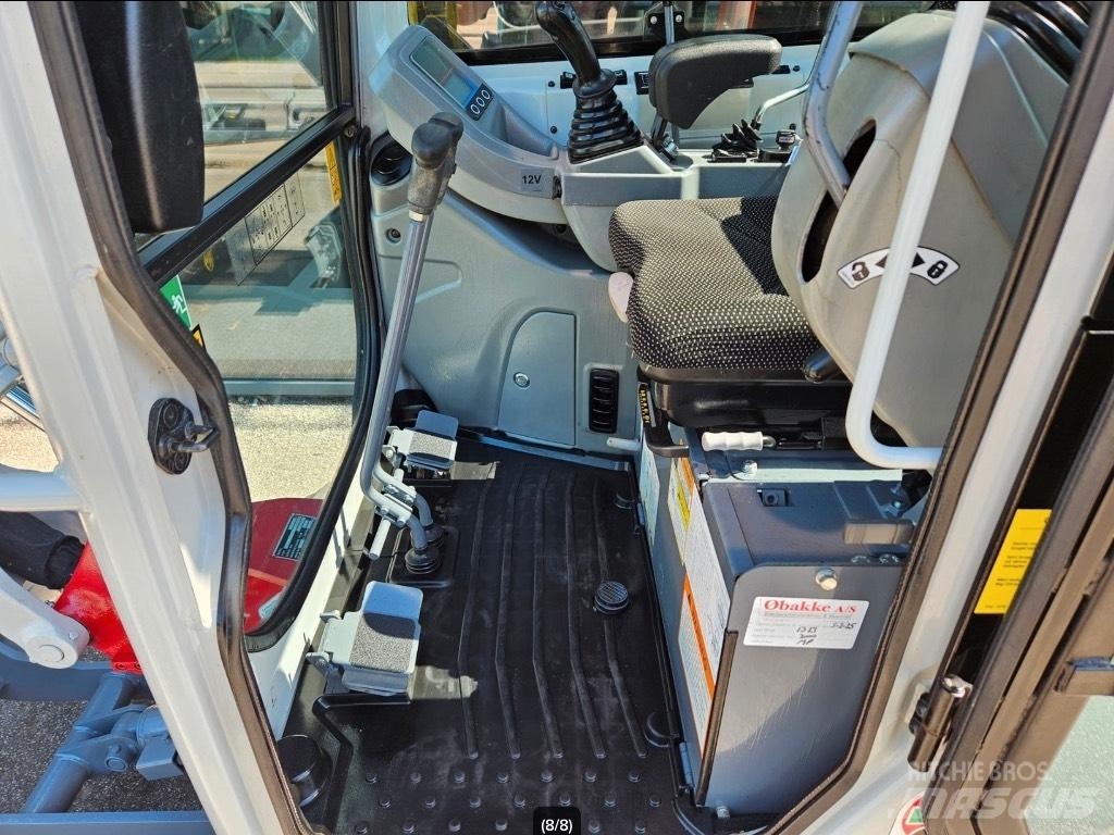 Takeuchi TB 216 Mini kotrók < 7t