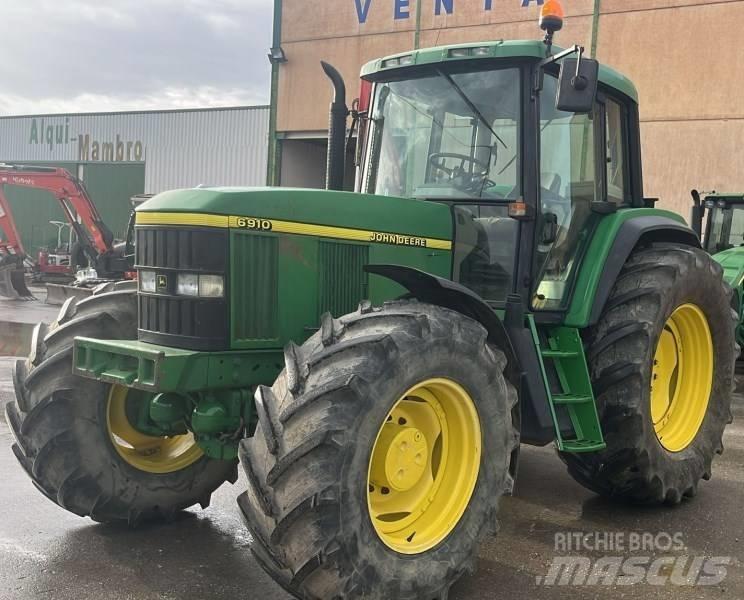John Deere 6910 Traktorok
