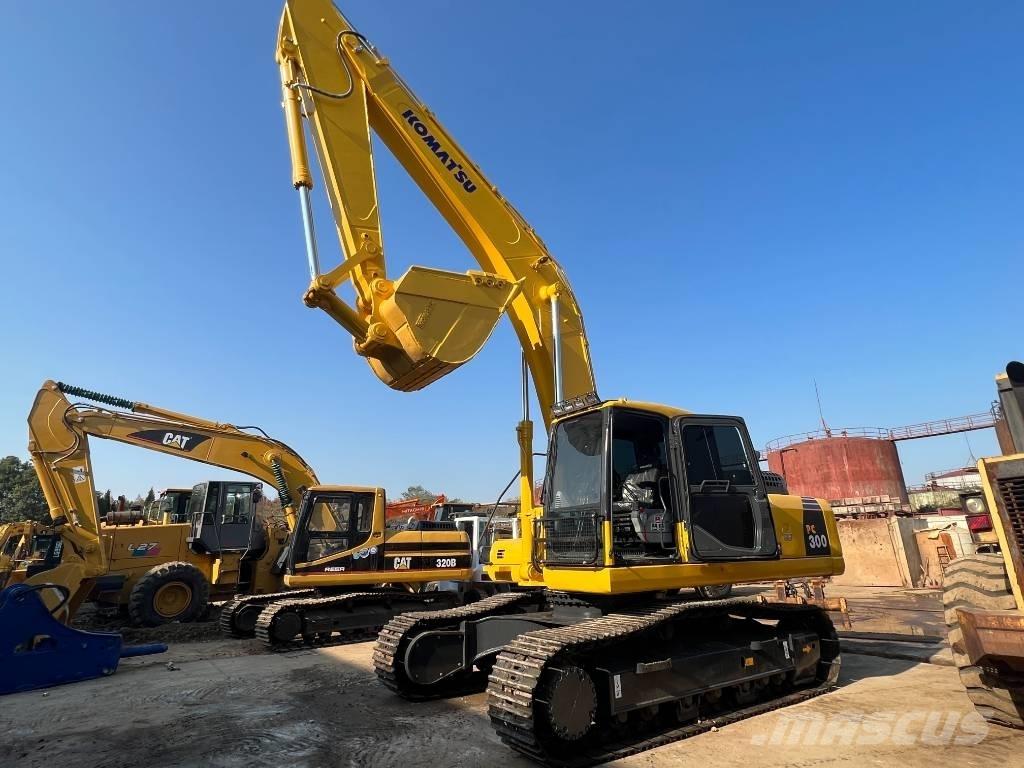 Komatsu PC 300-7 Lánctalpas kotrók