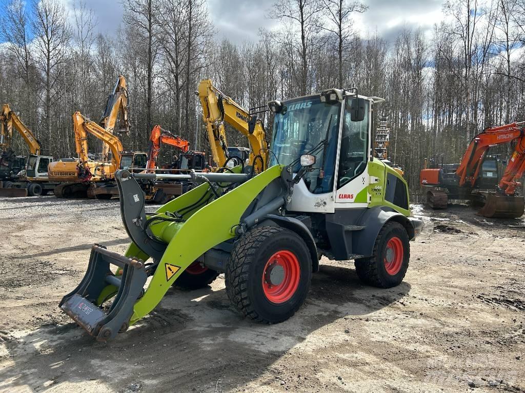 CLAAS Torion 644 Gumikerekes homlokrakodók