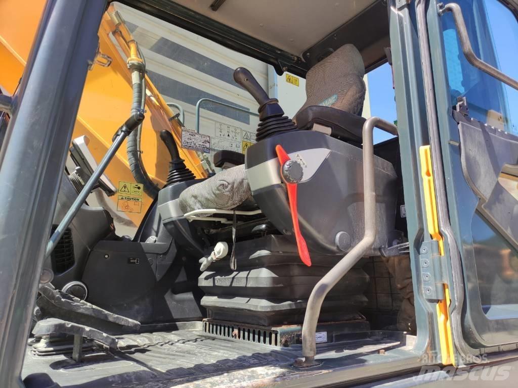 Hyundai HX 220 Lánctalpas kotrók
