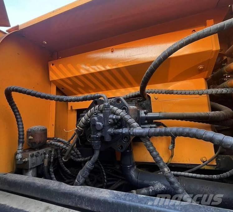 Hyundai R330LC-9T Lánctalpas kotrók