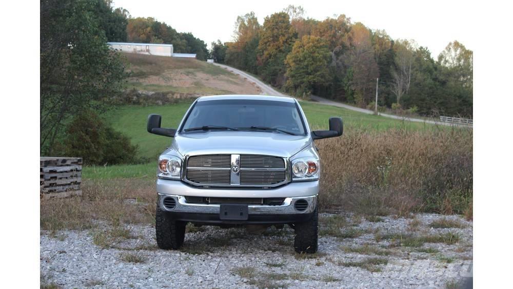 Dodge 2500 Egyéb