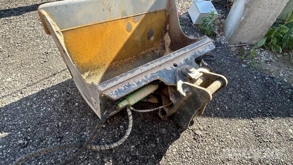 JCB 4 CX Pro Kotrórakodók