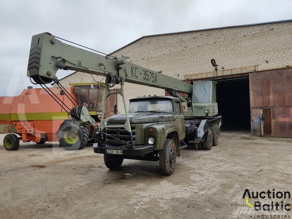ZIL 133 Terepdaruk